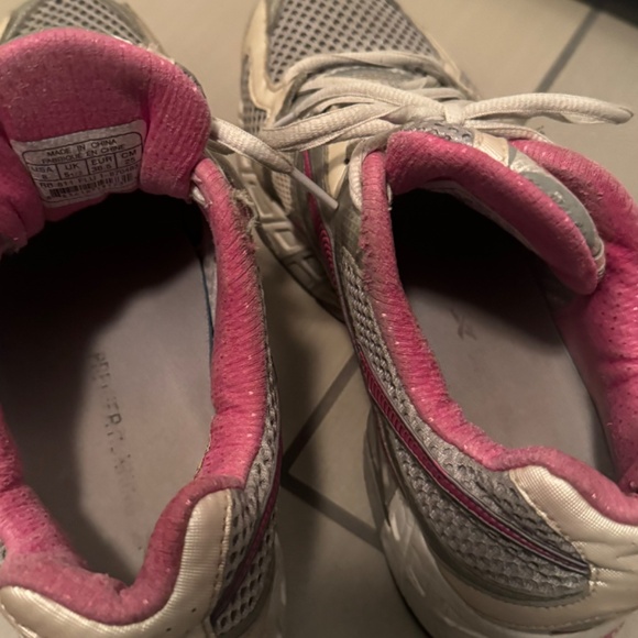 Reebok Runners - Picture 2 of 3